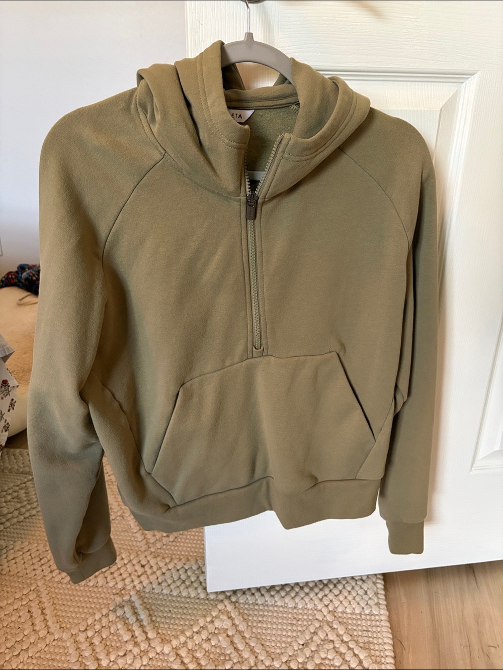 Women’s athleta  Zip-Up Hoodie Sweatshirt in Olive
